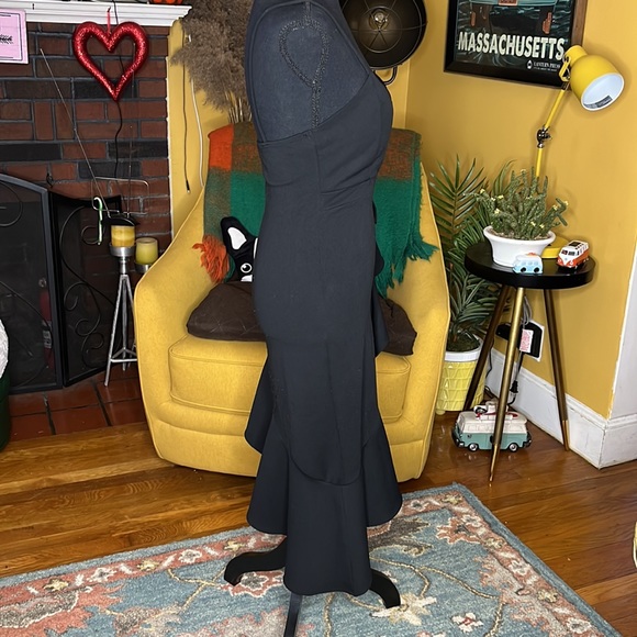 Black High Low Leg Slit Dress w/ Ruffles (Size S/M) - Picture 2 of 4